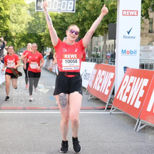 08.06.2024 - REWE Women's Run Strokosch-Dieckow http://msf.ph/oto/6246816 09.06.2024 10:00:38 Ziel 10058, 10089, 10260, 10265, 10316, 10357, 10527, 10559, 10730 meine-sportfotos.de