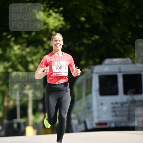 08.06.2024 - REWE Women's Run Dr. Thomas Lammeyer http://msf.ph/oto/6246821 09.06.2024 09:32:51 Laufen 10074 meine-sportfotos.de