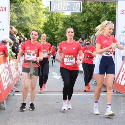 08.06.2024 - REWE Women's Run Strokosch-Dieckow http://msf.ph/oto/6246833 09.06.2024 10:00:40 Ziel 10058, 10089, 10265, 10316, 10357, 10527, 10559, 10730 meine-sportfotos.de