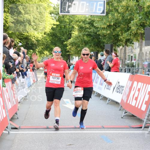 08.06.2024 - REWE Women's Run Strokosch-Dieckow http://msf.ph/oto/6246845 09.06.2024 10:00:45 Ziel 10009, 10089, 10357, 10527, 10730 meine-sportfotos.de