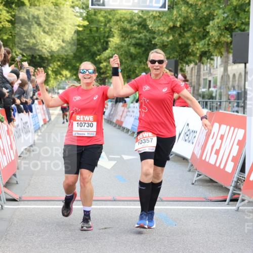08.06.2024 - REWE Women's Run Strokosch-Dieckow http://msf.ph/oto/6246863 09.06.2024 10:00:46 Ziel 10009, 10357, 10730 meine-sportfotos.de