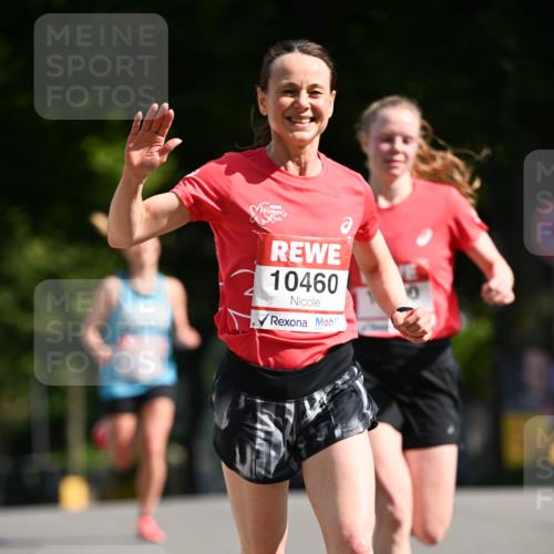 08.06.2024 - REWE Women's Run Dr. Thomas Lammeyer http://msf.ph/oto/6246874 09.06.2024 09:33:00 Laufen 10460 meine-sportfotos.de