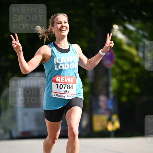 08.06.2024 - REWE Women's Run Dr. Thomas Lammeyer http://msf.ph/oto/6246892 09.06.2024 09:33:02 Laufen 10784 meine-sportfotos.de