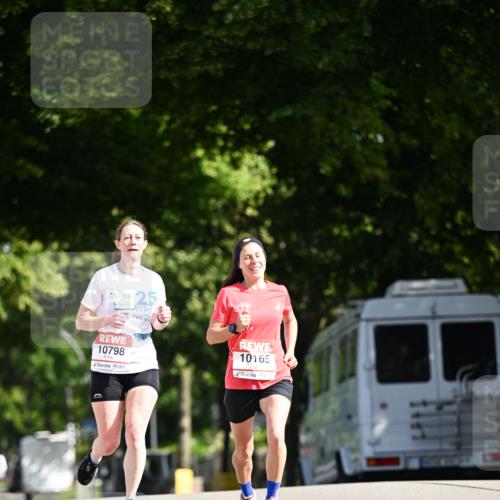 08.06.2024 - REWE Women's Run Dr. Thomas Lammeyer http://msf.ph/oto/6246896 09.06.2024 09:33:06 Laufen 25, 224, 10798, 10165 meine-sportfotos.de