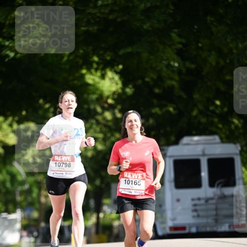 08.06.2024 - REWE Women's Run Dr. Thomas Lammeyer http://msf.ph/oto/6246902 09.06.2024 09:33:06 Laufen 25, 10798, 10165 meine-sportfotos.de