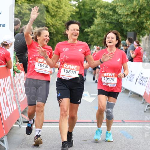 08.06.2024 - REWE Women's Run Strokosch-Dieckow http://msf.ph/oto/6246910 09.06.2024 10:00:57 Ziel 10009, 10093, 10176, 10181, 10264, 10341, 10496, 10519, 10567, 10766 meine-sportfotos.de