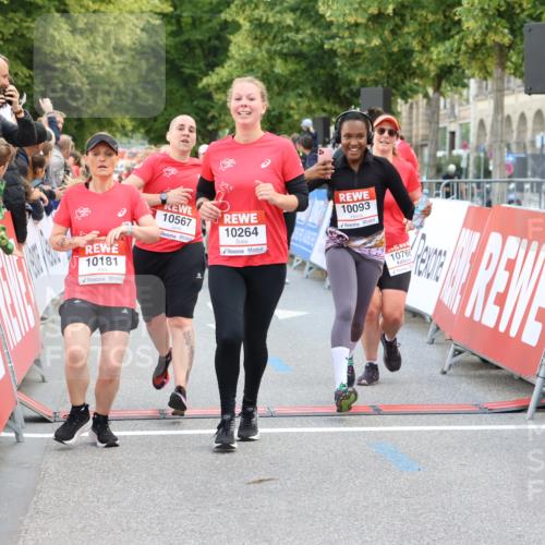 08.06.2024 - REWE Women's Run Strokosch-Dieckow http://msf.ph/oto/6246915 09.06.2024 10:01:02 Ziel 10076, 10093, 10181, 10264, 10285, 10287, 10341, 10432, 10440, 10462, 10567, 10621, 10634, 10747, 10766 meine-sportfotos.de