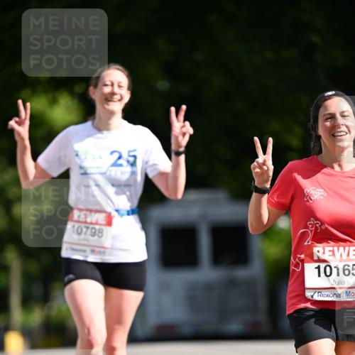 08.06.2024 - REWE Women's Run Dr. Thomas Lammeyer http://msf.ph/oto/6246919 09.06.2024 09:33:08 Laufen 10798, 25, 10165 meine-sportfotos.de