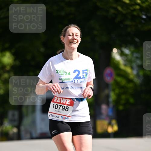 08.06.2024 - REWE Women's Run Dr. Thomas Lammeyer http://msf.ph/oto/6246928 09.06.2024 09:33:09 Laufen 20024, 25, 10798 meine-sportfotos.de