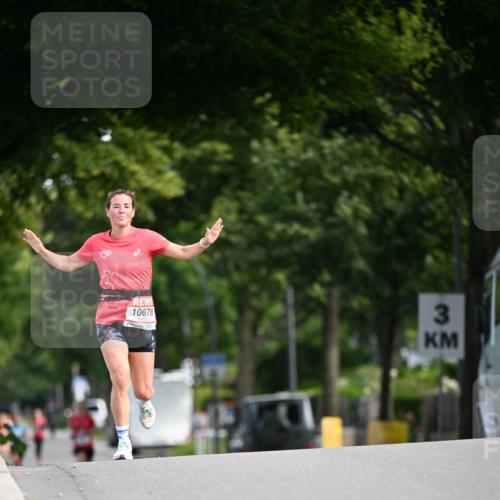 08.06.2024 - REWE Women's Run Dr. Thomas Lammeyer http://msf.ph/oto/6247004 09.06.2024 09:34:17 Laufen 10676, 3 meine-sportfotos.de