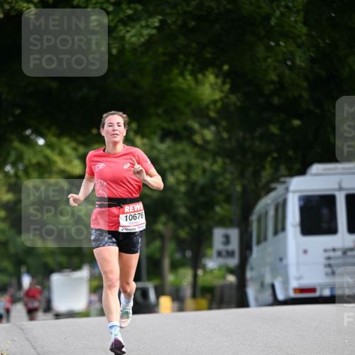 08.06.2024 - REWE Women's Run Dr. Thomas Lammeyer http://msf.ph/oto/6247015 09.06.2024 09:34:19 Laufen 10676 meine-sportfotos.de