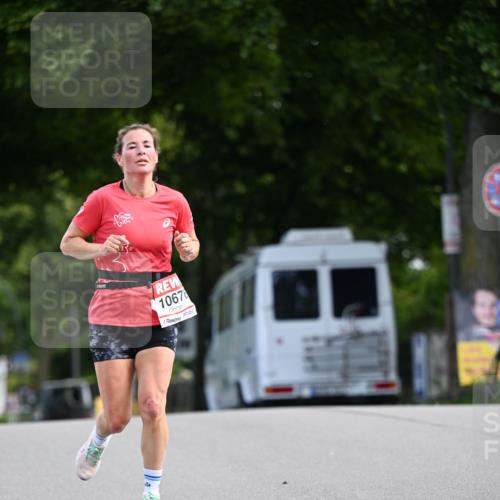 08.06.2024 - REWE Women's Run Dr. Thomas Lammeyer http://msf.ph/oto/6247023 09.06.2024 09:34:20 Laufen 10676 meine-sportfotos.de