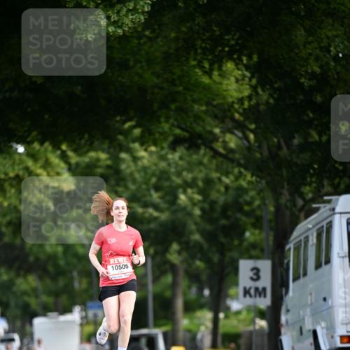 08.06.2024 - REWE Women's Run Dr. Thomas Lammeyer http://msf.ph/oto/6247034 09.06.2024 09:34:29 Laufen 10505, 3 meine-sportfotos.de