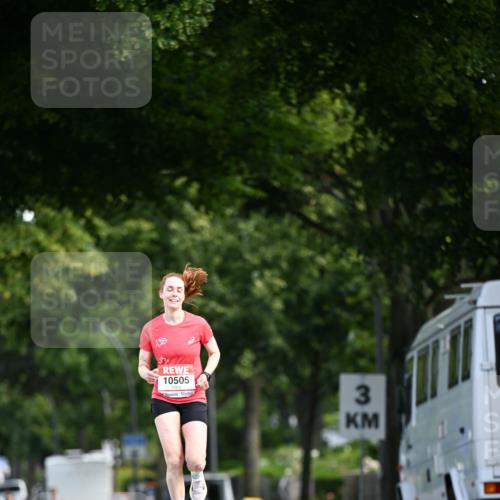 08.06.2024 - REWE Women's Run Dr. Thomas Lammeyer http://msf.ph/oto/6247037 09.06.2024 09:34:30 Laufen 10505, 3 meine-sportfotos.de