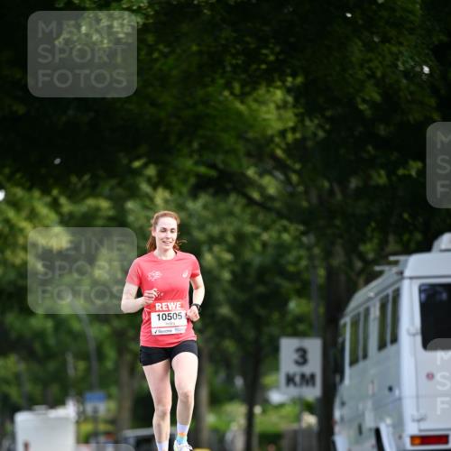 08.06.2024 - REWE Women's Run Dr. Thomas Lammeyer http://msf.ph/oto/6247043 09.06.2024 09:34:31 Laufen 10505, 3 meine-sportfotos.de