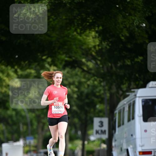 08.06.2024 - REWE Women's Run Dr. Thomas Lammeyer http://msf.ph/oto/6247044 09.06.2024 09:34:31 Laufen 10505, 3, 30 meine-sportfotos.de