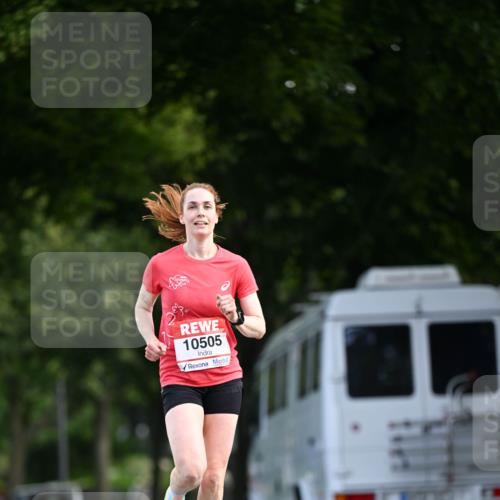 08.06.2024 - REWE Women's Run Dr. Thomas Lammeyer http://msf.ph/oto/6247056 09.06.2024 09:34:32 Laufen 10505 meine-sportfotos.de