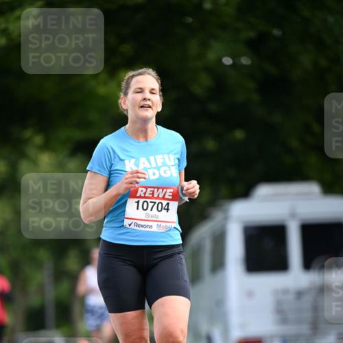 08.06.2024 - REWE Women's Run Dr. Thomas Lammeyer http://msf.ph/oto/6247075 09.06.2024 09:34:45 Laufen 10704 meine-sportfotos.de