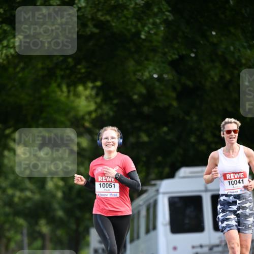 08.06.2024 - REWE Women's Run Dr. Thomas Lammeyer http://msf.ph/oto/6247083 09.06.2024 09:34:51 Laufen 10051, 10041 meine-sportfotos.de