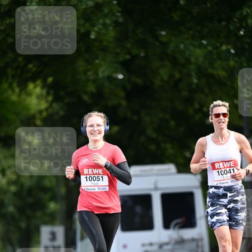 08.06.2024 - REWE Women's Run Dr. Thomas Lammeyer http://msf.ph/oto/6247088 09.06.2024 09:34:51 Laufen 10051, 10041 meine-sportfotos.de