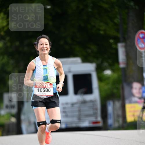 08.06.2024 - REWE Women's Run Dr. Thomas Lammeyer http://msf.ph/oto/6247117 09.06.2024 09:34:58 Laufen 10580 meine-sportfotos.de