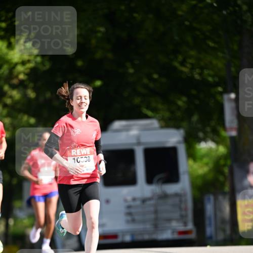 08.06.2024 - REWE Women's Run Dr. Thomas Lammeyer http://msf.ph/oto/6247137 09.06.2024 09:35:08 Laufen 10598 meine-sportfotos.de