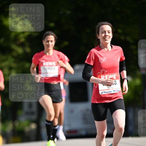08.06.2024 - REWE Women's Run Dr. Thomas Lammeyer http://msf.ph/oto/6247143 09.06.2024 09:35:10 Laufen 10656, 8 meine-sportfotos.de