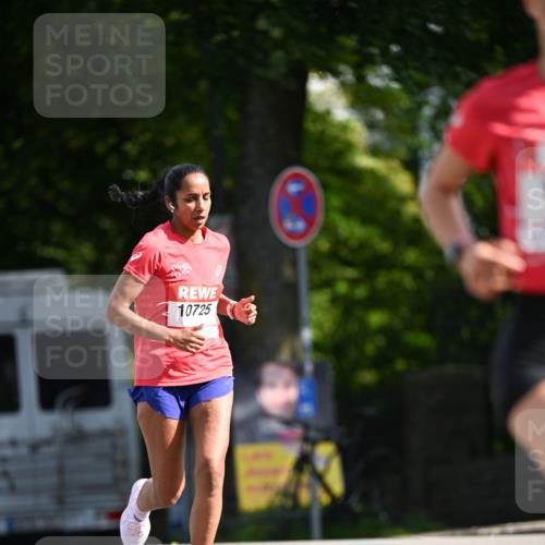 08.06.2024 - REWE Women's Run Dr. Thomas Lammeyer http://msf.ph/oto/6247156 09.06.2024 09:35:12 Laufen 10725 meine-sportfotos.de