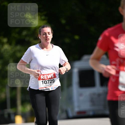 08.06.2024 - REWE Women's Run Dr. Thomas Lammeyer http://msf.ph/oto/6247215 09.06.2024 09:35:35 Laufen 10729 meine-sportfotos.de