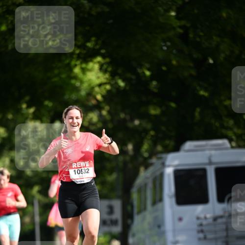 08.06.2024 - REWE Women's Run Dr. Thomas Lammeyer http://msf.ph/oto/6247225 09.06.2024 09:35:41 Laufen 10532 meine-sportfotos.de