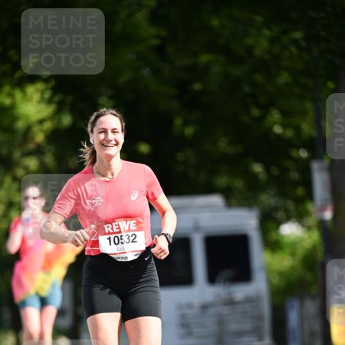 08.06.2024 - REWE Women's Run Dr. Thomas Lammeyer http://msf.ph/oto/6247235 09.06.2024 09:35:42 Laufen 10532 meine-sportfotos.de