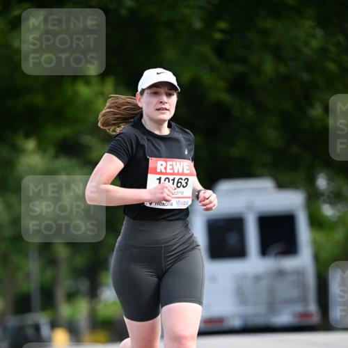 08.06.2024 - REWE Women's Run Dr. Thomas Lammeyer http://msf.ph/oto/6247335 09.06.2024 09:36:41 Laufen 10163 meine-sportfotos.de