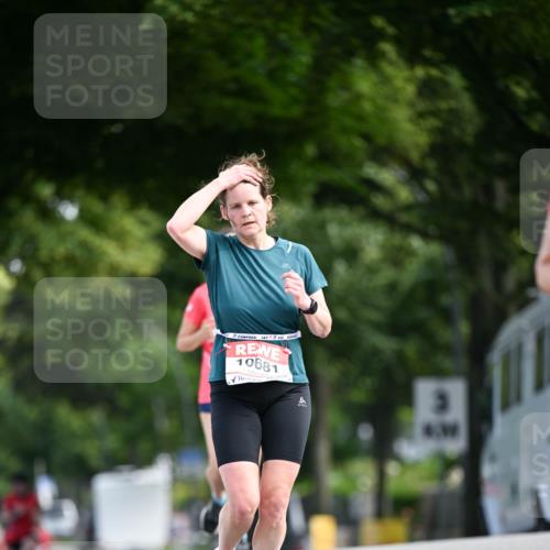 08.06.2024 - REWE Women's Run Dr. Thomas Lammeyer http://msf.ph/oto/6247376 09.06.2024 09:36:55 Laufen 10681 meine-sportfotos.de