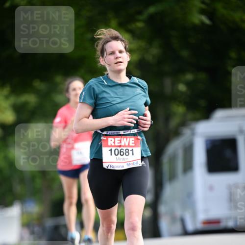 08.06.2024 - REWE Women's Run Dr. Thomas Lammeyer http://msf.ph/oto/6247385 09.06.2024 09:36:56 Laufen 10681 meine-sportfotos.de