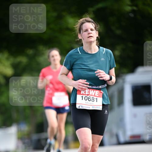 08.06.2024 - REWE Women's Run Dr. Thomas Lammeyer http://msf.ph/oto/6247387 09.06.2024 09:36:56 Laufen 10681, 6 meine-sportfotos.de