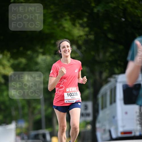 08.06.2024 - REWE Women's Run Dr. Thomas Lammeyer http://msf.ph/oto/6247389 09.06.2024 09:36:58 Laufen 10328 meine-sportfotos.de