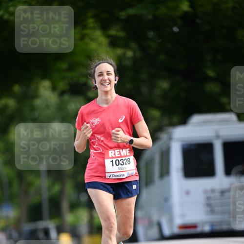 08.06.2024 - REWE Women's Run Dr. Thomas Lammeyer http://msf.ph/oto/6247393 09.06.2024 09:36:58 Laufen 10328 meine-sportfotos.de