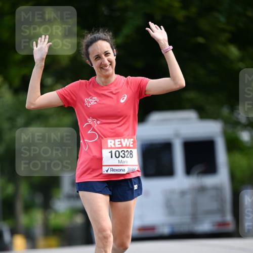 08.06.2024 - REWE Women's Run Dr. Thomas Lammeyer http://msf.ph/oto/6247398 09.06.2024 09:36:59 Laufen 10328 meine-sportfotos.de