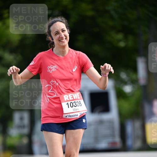 08.06.2024 - REWE Women's Run Dr. Thomas Lammeyer http://msf.ph/oto/6247401 09.06.2024 09:36:59 Laufen 10328 meine-sportfotos.de