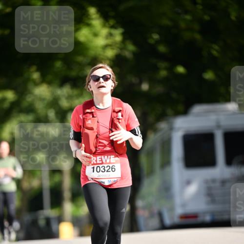 08.06.2024 - REWE Women's Run Dr. Thomas Lammeyer http://msf.ph/oto/6247507 09.06.2024 09:37:35 Laufen 10326 meine-sportfotos.de