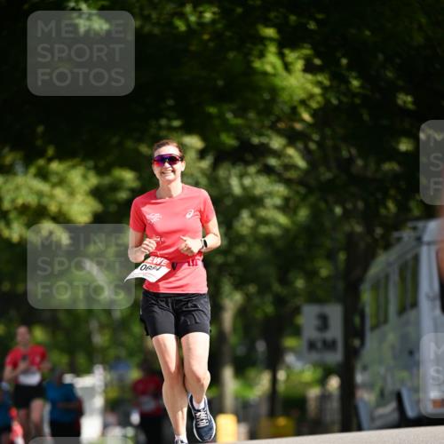 08.06.2024 - REWE Women's Run Dr. Thomas Lammeyer http://msf.ph/oto/6247547 09.06.2024 09:37:44 Laufen 0664 meine-sportfotos.de