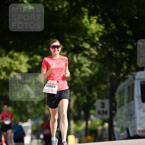 08.06.2024 - REWE Women's Run Dr. Thomas Lammeyer http://msf.ph/oto/6247548 09.06.2024 09:37:45 Laufen 10664 meine-sportfotos.de