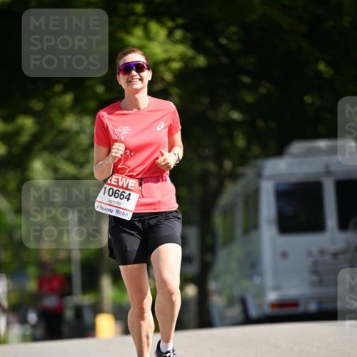 08.06.2024 - REWE Women's Run Dr. Thomas Lammeyer http://msf.ph/oto/6247558 09.06.2024 09:37:46 Laufen 10664 meine-sportfotos.de