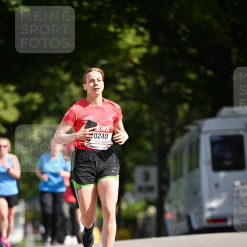 08.06.2024 - REWE Women's Run Dr. Thomas Lammeyer http://msf.ph/oto/6247569 09.06.2024 09:37:52 Laufen 0240 meine-sportfotos.de