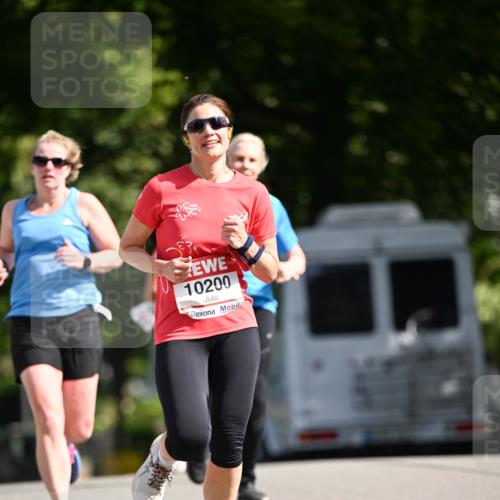 08.06.2024 - REWE Women's Run Dr. Thomas Lammeyer http://msf.ph/oto/6247595 09.06.2024 09:37:56 Laufen 10200 meine-sportfotos.de