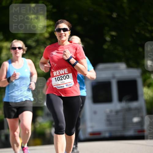 08.06.2024 - REWE Women's Run Dr. Thomas Lammeyer http://msf.ph/oto/6247596 09.06.2024 09:37:56 Laufen 10200 meine-sportfotos.de