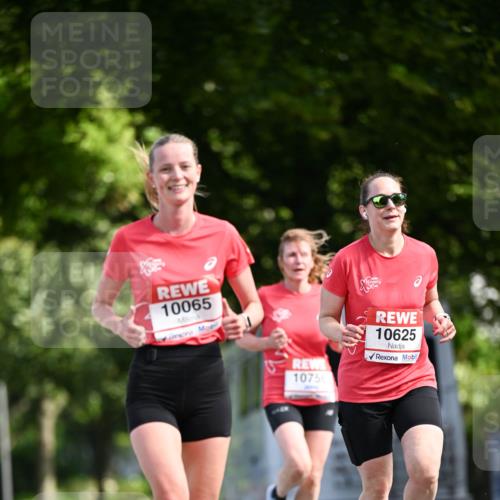 08.06.2024 - REWE Women's Run Dr. Thomas Lammeyer http://msf.ph/oto/6247652 09.06.2024 09:38:14 Laufen 10065, 10756, 10625 meine-sportfotos.de