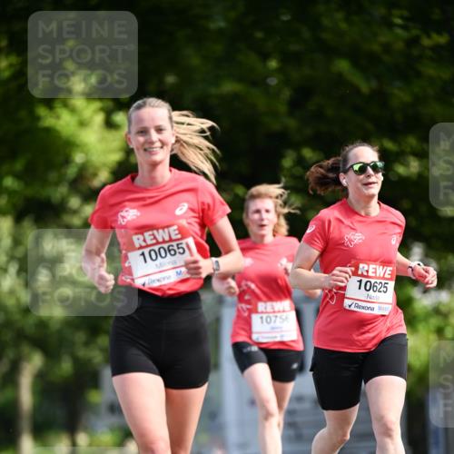 08.06.2024 - REWE Women's Run Dr. Thomas Lammeyer http://msf.ph/oto/6247653 09.06.2024 09:38:14 Laufen 10065, 10756, 10625 meine-sportfotos.de