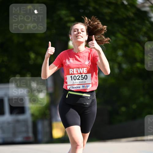 08.06.2024 - REWE Women's Run Dr. Thomas Lammeyer http://msf.ph/oto/6247690 09.06.2024 09:38:25 Laufen 10250 meine-sportfotos.de