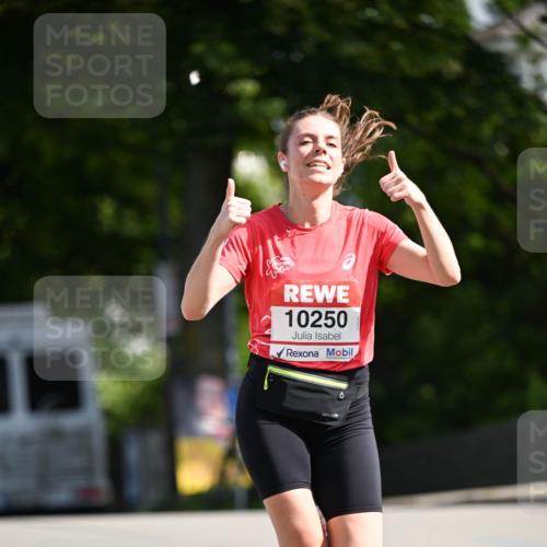 08.06.2024 - REWE Women's Run Dr. Thomas Lammeyer http://msf.ph/oto/6247691 09.06.2024 09:38:25 Laufen 10250 meine-sportfotos.de
